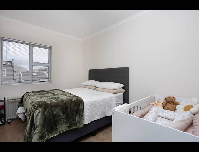2 BEDROOM TOWNHOUSE TO LET IN HEATHFIELD